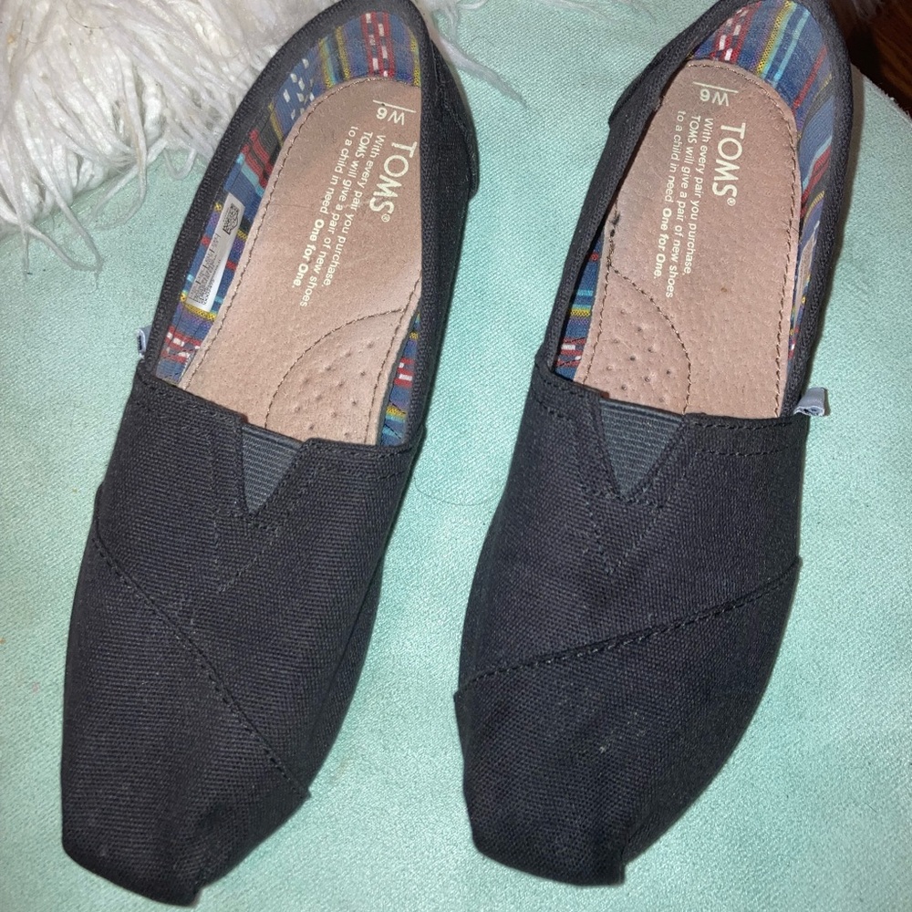 Black Toms